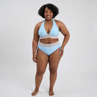 Bikini modellante per una pancia piatta