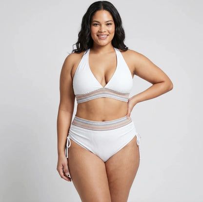 Bikini modellante per una pancia piatta