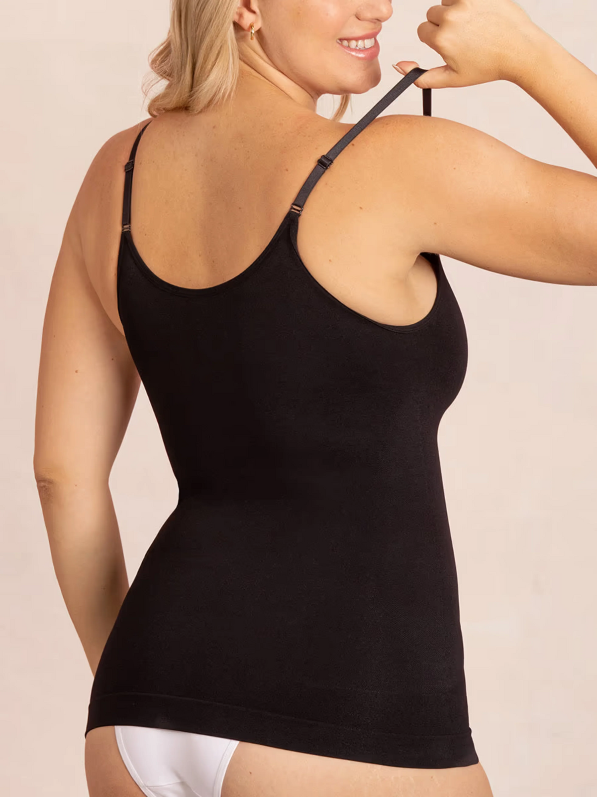 Silhouetta - Modella. Sostiene. Valorizza.