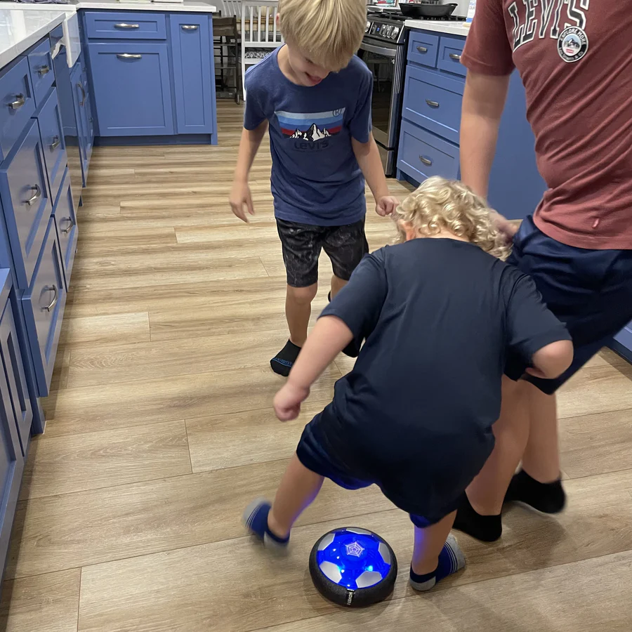 AirSoccer LED™ - Sport e magia dentro casa